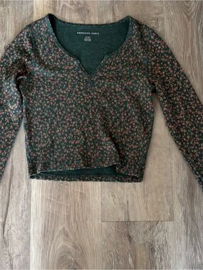 American Eagle Outfitters Dark Green Ribbed Top with Pink Floral  Print S